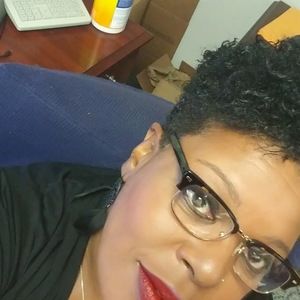 Meet your Posher, Jacqueline